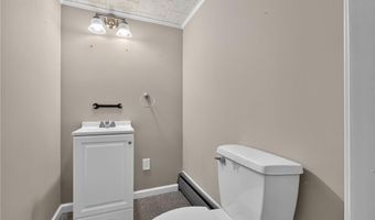 119 N Main St, Alburtis, PA 18011