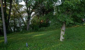 1701 Oakwood Ter, Albert Lea, MN 56007
