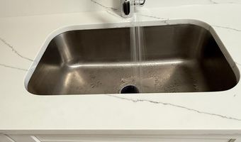 696 KESTNER Rd, Atlantic Beach, FL 32233