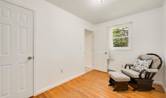 160 Gazo Ave, Burlington, VT 05408
