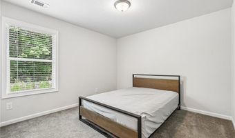 377 Station Overlook Dr, Auburn, GA 30011