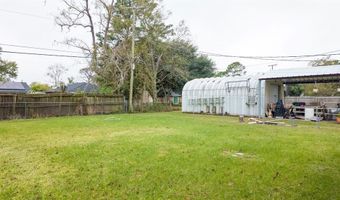 513 Holly St, Angleton, TX 77515