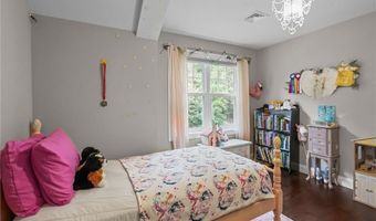 1004 Great Rd, Lincoln, RI 02865