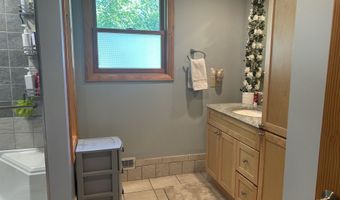 80 Maynesboro St, Berlin, NH 03570
