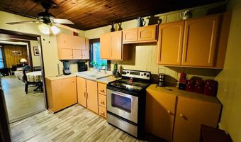 507 S Poplar St, Adel, GA 31620