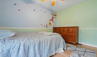 20 Oak Hill Dr, Exeter, RI 02822