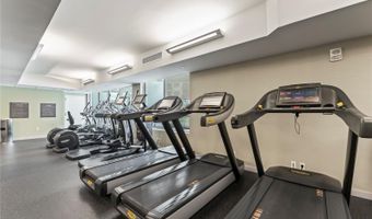 223 Saratoga Rd 1422, Honolulu, HI 96815