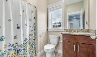 54 Loomis St 2202, Bedford, MA 01730