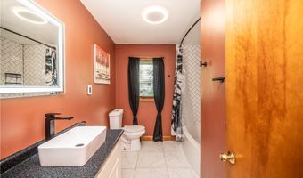 3832 Edinburgh Dr, Austintown, OH 44511