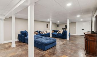 239 Hunter Way, Falmouth, ME 04105
