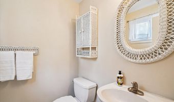 6216 ROCKHURST Rd, Bethesda, MD 20817