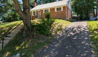 3601 CREST Dr, Annandale, VA 22003