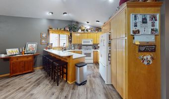 1906 Greenwood Dr, Albert Lea, MN 56007