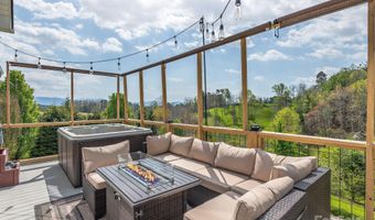 29 Enchanted Oak Ln, Alexander, NC 28701