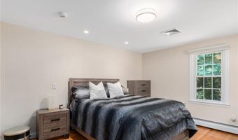 120 Fox Run, East Greenwich, RI 02818