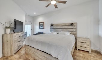 570 Linden Dr, Arnolds Park, IA 51331