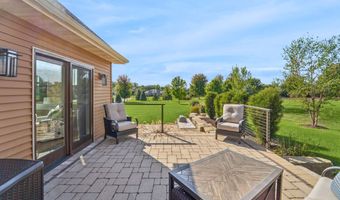 5039 W RED BARN Ct, Appleton, WI 54913