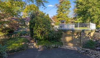 107 Overlook Rd, Andover, NJ 07860