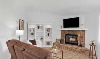 22672 El Centro Rd, Apple Valley, CA 92307