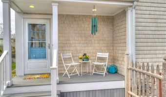 38 Highland Ave, Barrington, RI 02806