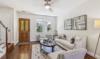 2008 C St NE, Washington, DC 20002