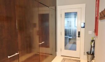 15 McKinley St, Bangor, ME 04401