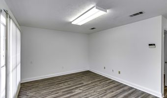 1041 Lake Vlg, Brandon, MS 39047