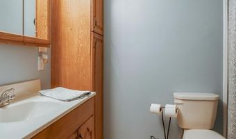 10 Belmont Dr, Barnstead, NH 03225
