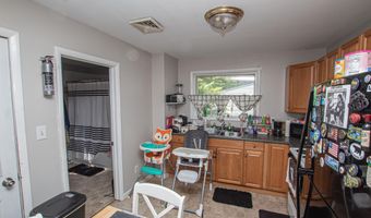 31 Dewitt St, Amsterdam, NY 12010