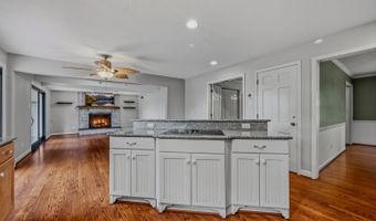 844 SUMMERSET Dr, Hockessin, DE 19707