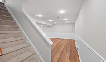 43586 OSAGE Ct, Ashburn, VA 20147
