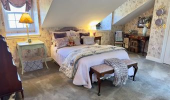 89 Chestnut Hill Rd, Amherst, NH 03031