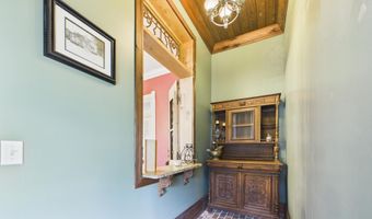 501 Fairview Ave, Abbeville, LA 70510