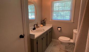 418 Vintage Rd, Albany, GA 31705
