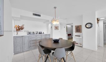 20515 E Country Club Dr 2146, Aventura, FL 33180