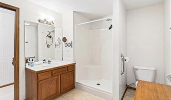 1110 Sandalwood Ct SW, Altoona, IA 50009