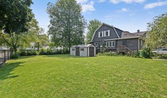 126 YALE St, Green Bay, WI 54303