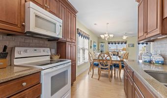 215 E Ft Macon Rd, Atlantic Beach, NC 28512