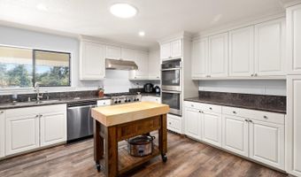 875 White Cottage Rd N, Angwin, CA 94508