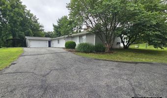 861 Oak Crst, Baxter Springs, KS 66713