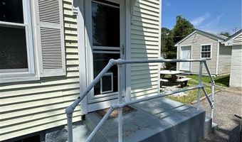 17 Warren Ave, Lincoln, RI 02865