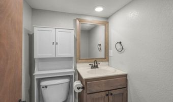 90917 240th St, Austin, MN 55912