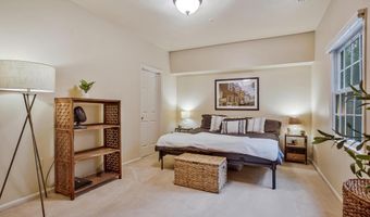 2700 SUMMERVIEW Way 101, Annapolis, MD 21401