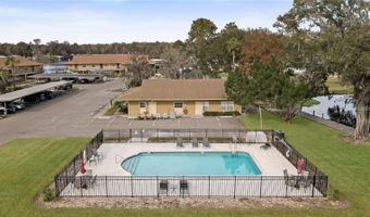 1640 JUNO Trl 204C, Astor, FL 32102