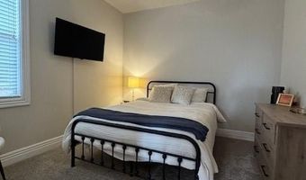3906 NE Cadbury Ave, Bentonville, AR 72712