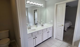 14 Parkside Ct 14, Algonquin, IL 60102