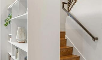 313 Spruce St, Alameda, CA 94501