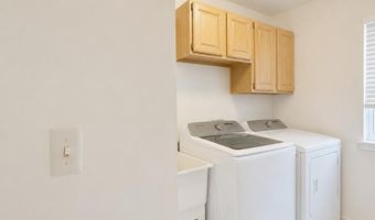 4953 S Ridgeside Cir, Ann Arbor, MI 48105