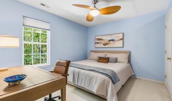 1211 Waterford Green Dr, Apex, NC 27502