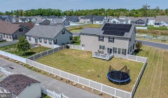 160 PONDS EDGE Dr, Felton, DE 19943